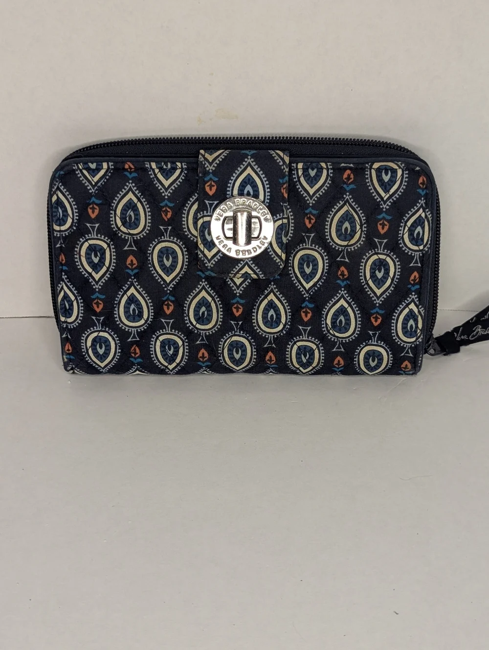 Vera Bradley Navy RFID Turn Lock Wallet Marrakech Motif 5x7" - Picture 2 of 11